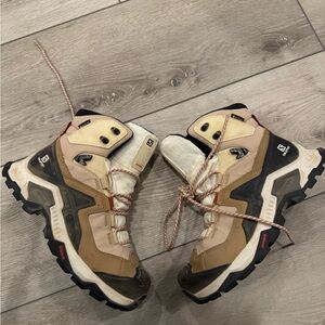 Salomon Women's Quest Element Gore-tex Hiking Boots